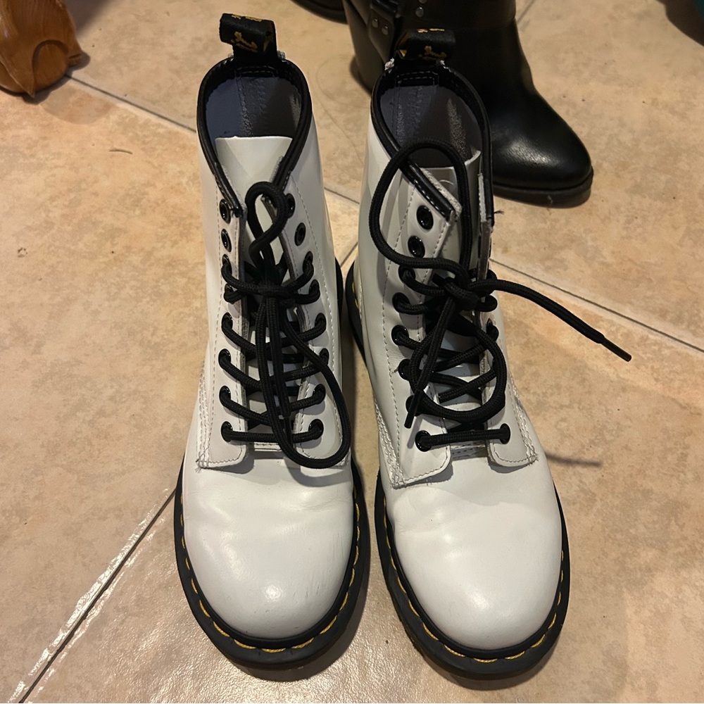 **SOLD** Dr Martens white combat boots (size 6)